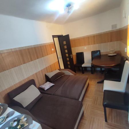 Hotel Central House Curtea de Argeş Exteriér fotografie